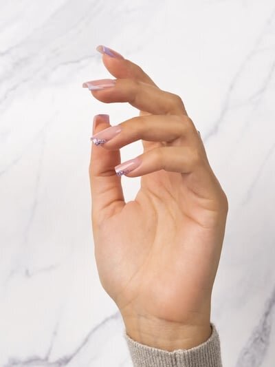 unghie forma squadrata